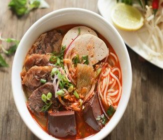 Bún Bò Huế ブンボーフェ