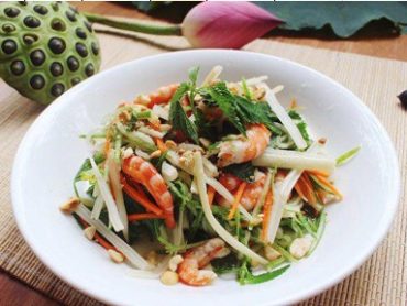 Nộm ngó sen,tôm thịt　（ハスの根とエビサラダ