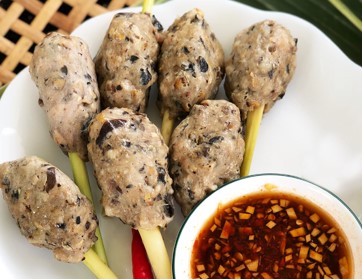 Chả ốc quấn sả　（貝ハム）