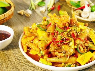 chân gà sốt thái　（鶏足のタイソース）