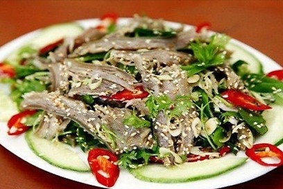 Dê tái chanh　山羊の肉とレモン和え