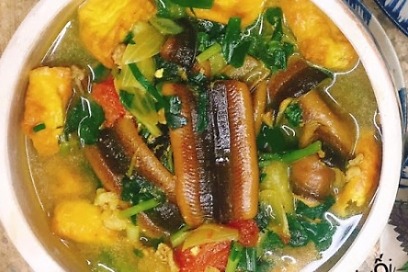 lươn om chuối đậu　（ウナギの青いバナナ蒸す）