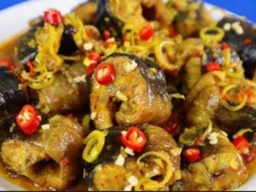 Lươn xào sả ớt　（ウナギのレモングラスと唐辛子炒め）