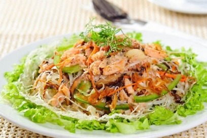 Miến xào cua　海鮮炒め春雨