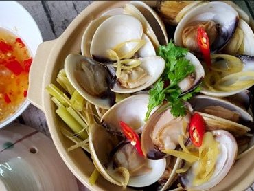 Ngao hấp sả　（アサリのレモングラス蒸し）