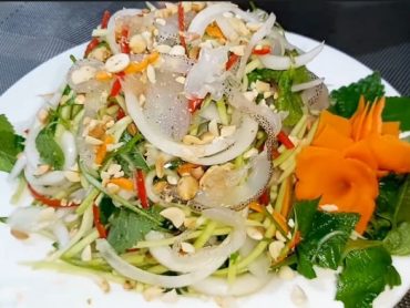 nộm sứa　（クラゲサラダ）