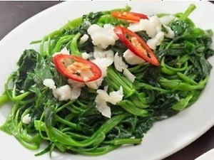 Rau Muống Xào Tỏi 空芯菜とにんにく炒め