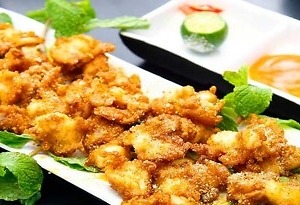 Sụn gà rang muối （軟骨塩煎じる）