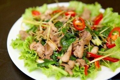 vịt xào sả ớt　（ダックのレモングラスと唐辛子炒め）